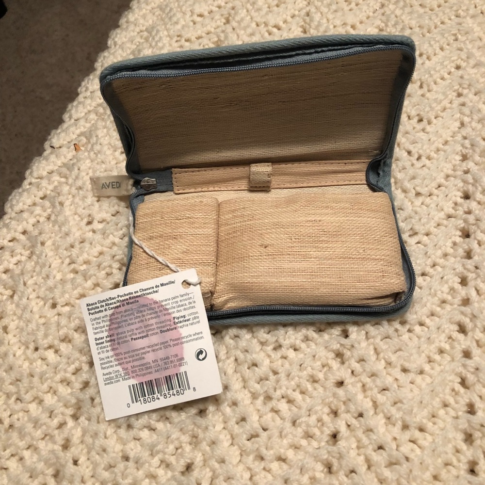 Abaca clutch